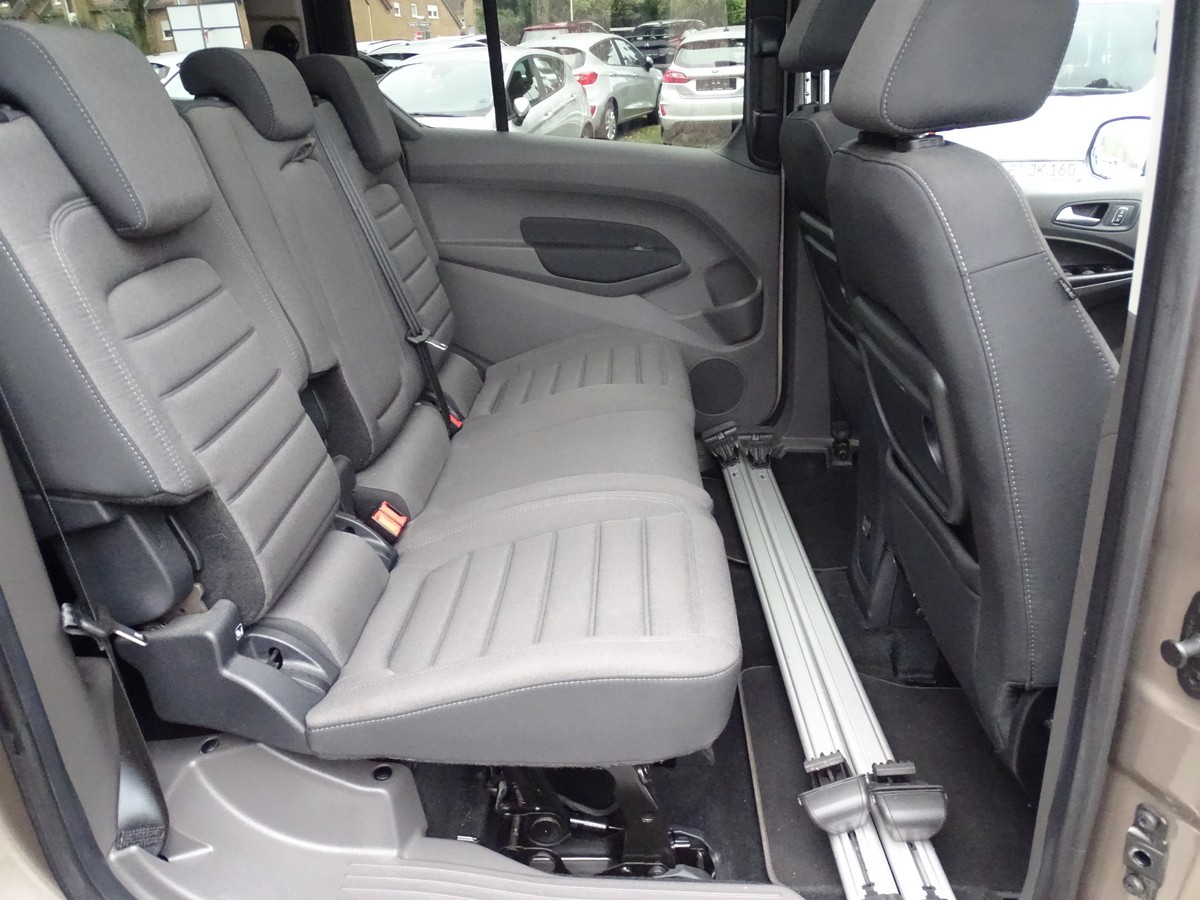 Ford Grand Tourneo Connect 1.5TDCi Grand Titanium 