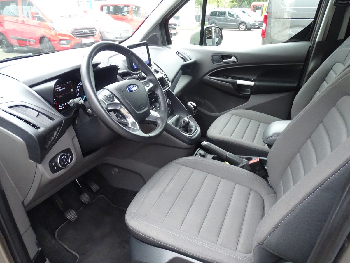 Ford Grand Tourneo Connect 1.5TDCi Grand Titanium 