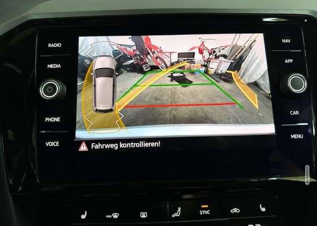 Volkswagen Passat 2.0TDI Business LED NAVI KAMERA CARPLAY