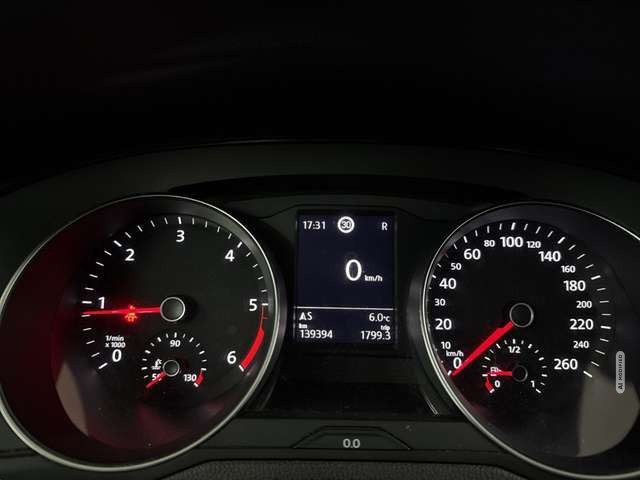 Volkswagen Passat 2.0TDI DSG Navi LED Kamera CarPlay DAB