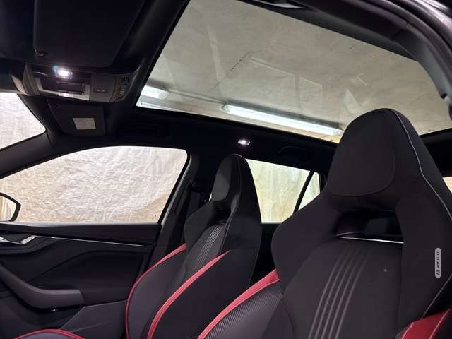Skoda Kamiq 1.5TSI  Monte Carlo NAVI PANO LED VIRTUAL