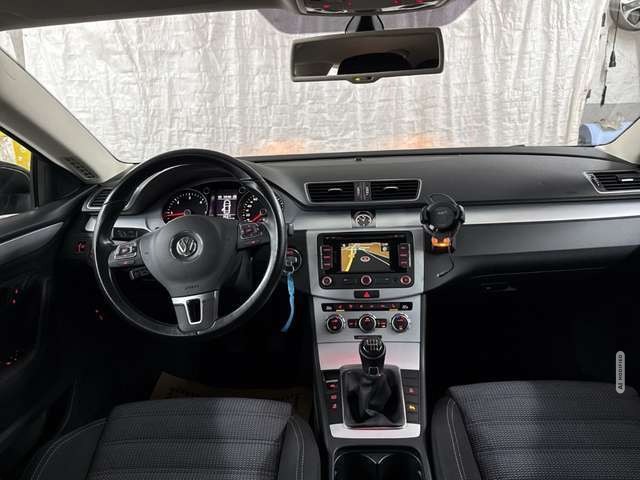 Volkswagen CC 2.0 TDI Bi-XENON TEMPOMAT PDC SITZHEIZUNG