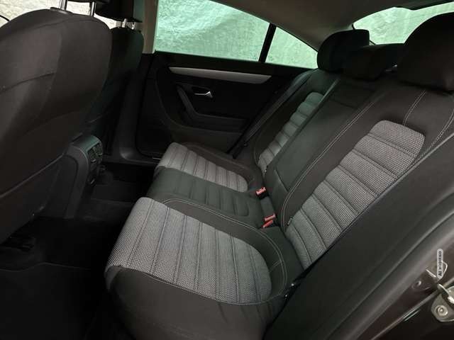 Volkswagen CC 2.0 TDI Bi-XENON TEMPOMAT PDC SITZHEIZUNG