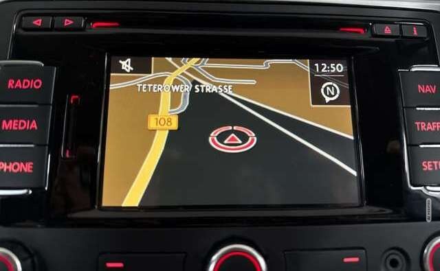 Volkswagen CC 2.0 TDI Bi-XENON TEMPOMAT PDC SITZHEIZUNG