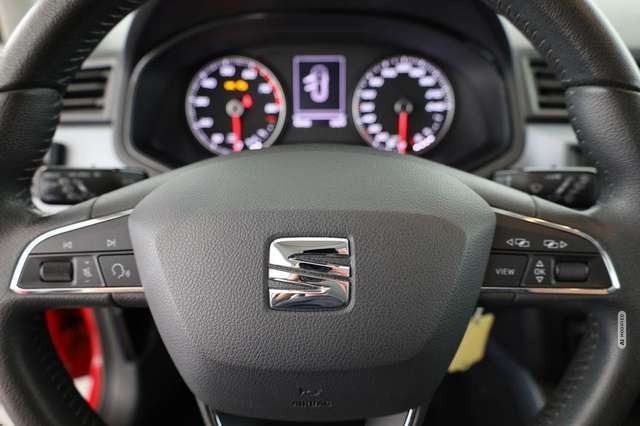 Seat Arona 1.0 TSI Style, LED, Standheizung, 1. Hand
