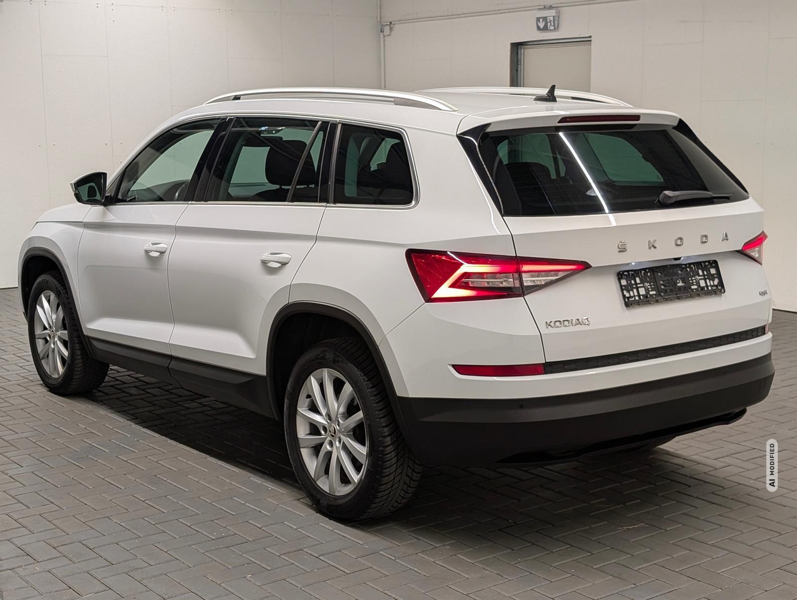 Skoda Kodiaq Style 4x4 7-Sitze/LED/Navi/Kam/SHZ/AHK