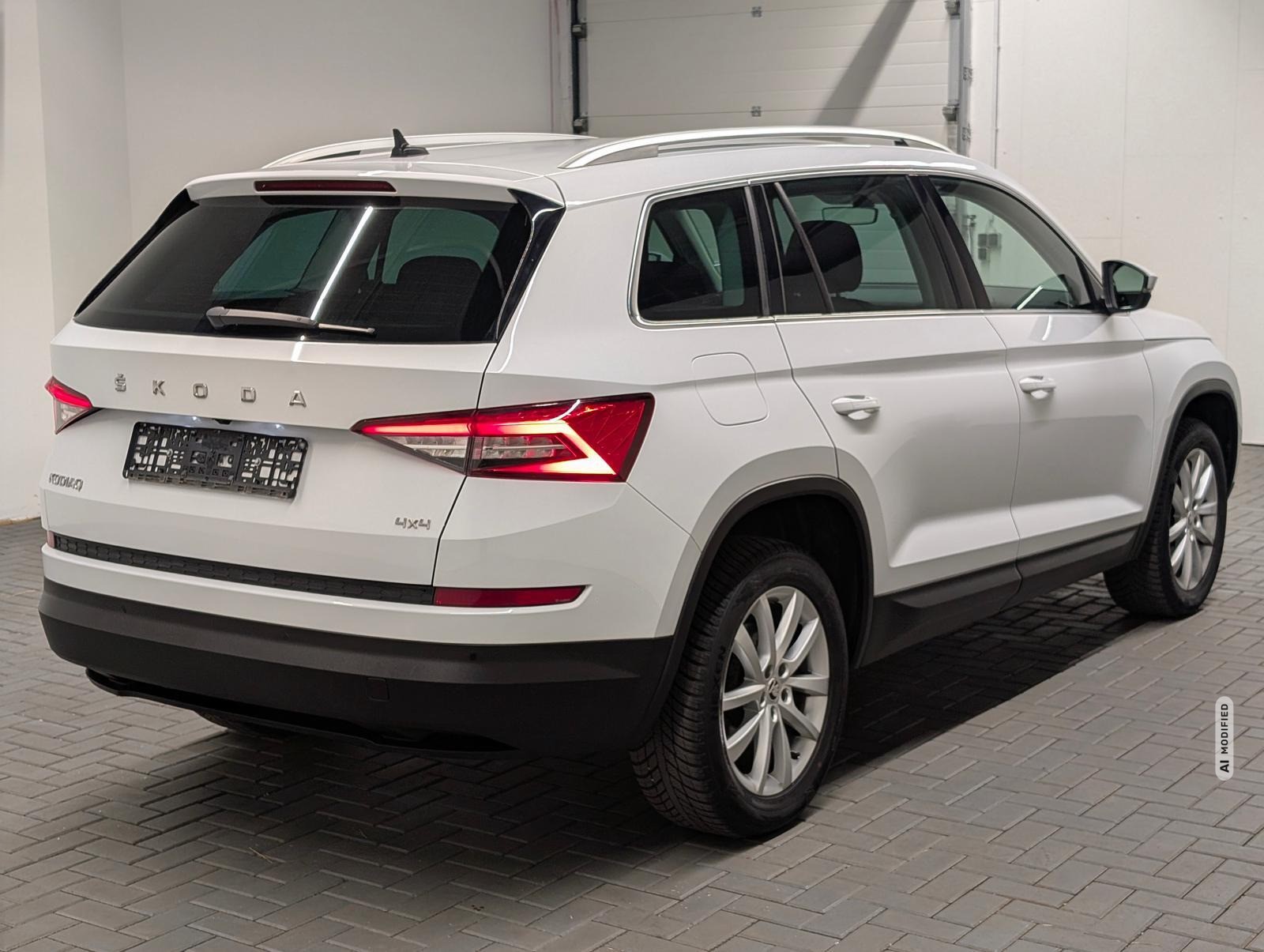 Skoda Kodiaq Style 4x4 7-Sitze/LED/Navi/Kam/SHZ/AHK