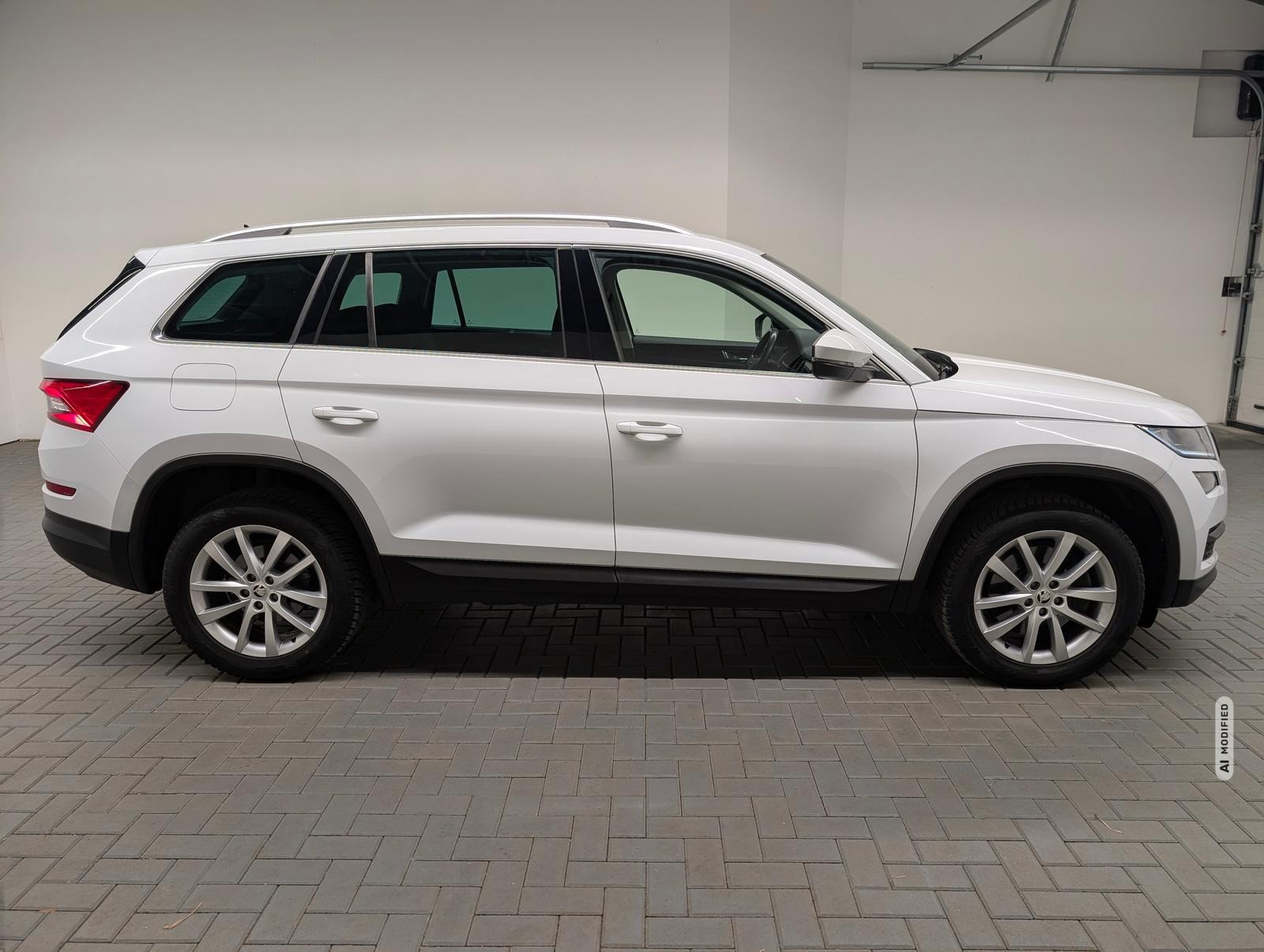 Skoda Kodiaq Style 4x4 7-Sitze/LED/Navi/Kam/SHZ/AHK