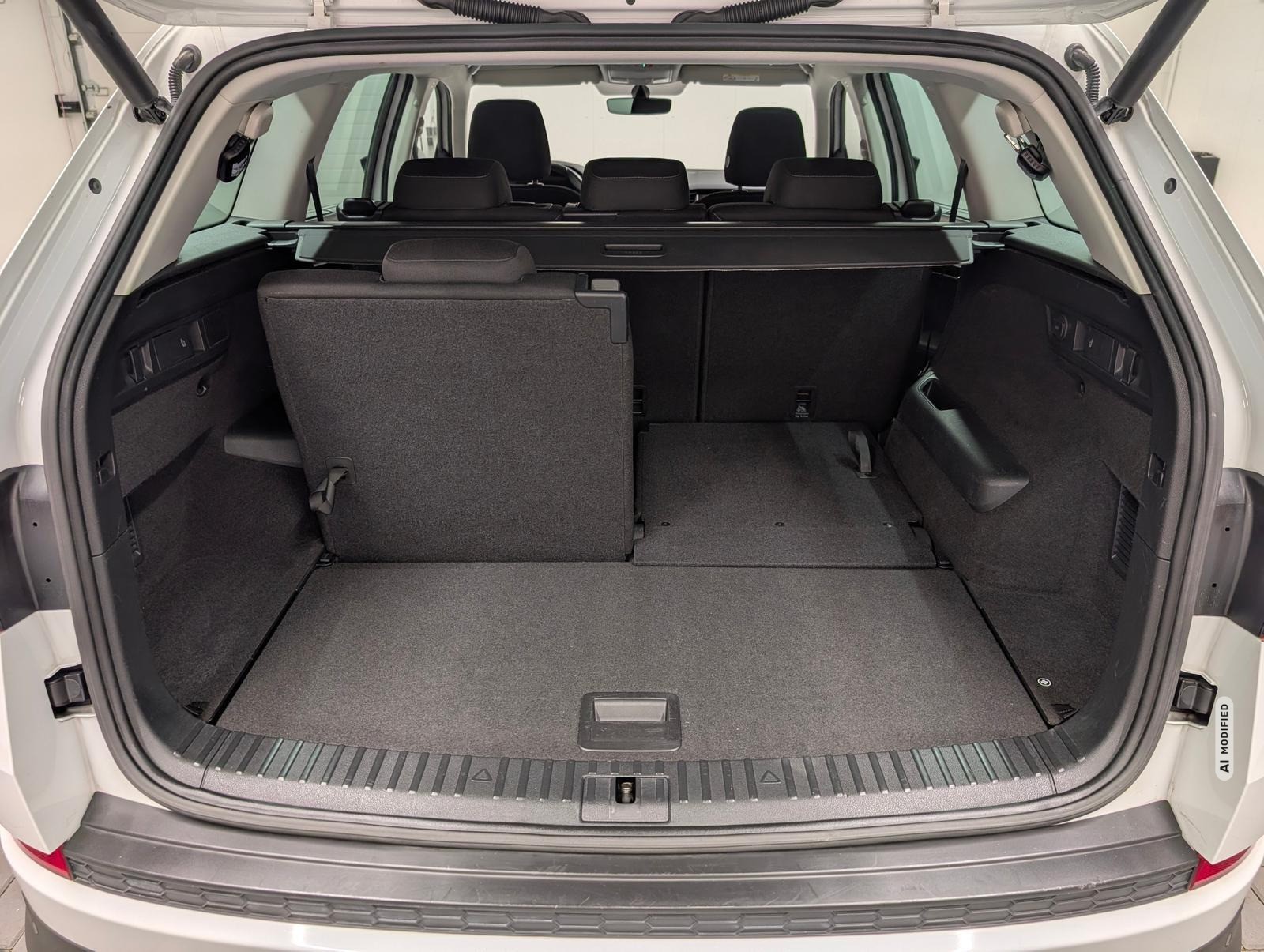 Skoda Kodiaq Style 4x4 7-Sitze/LED/Navi/Kam/SHZ/AHK