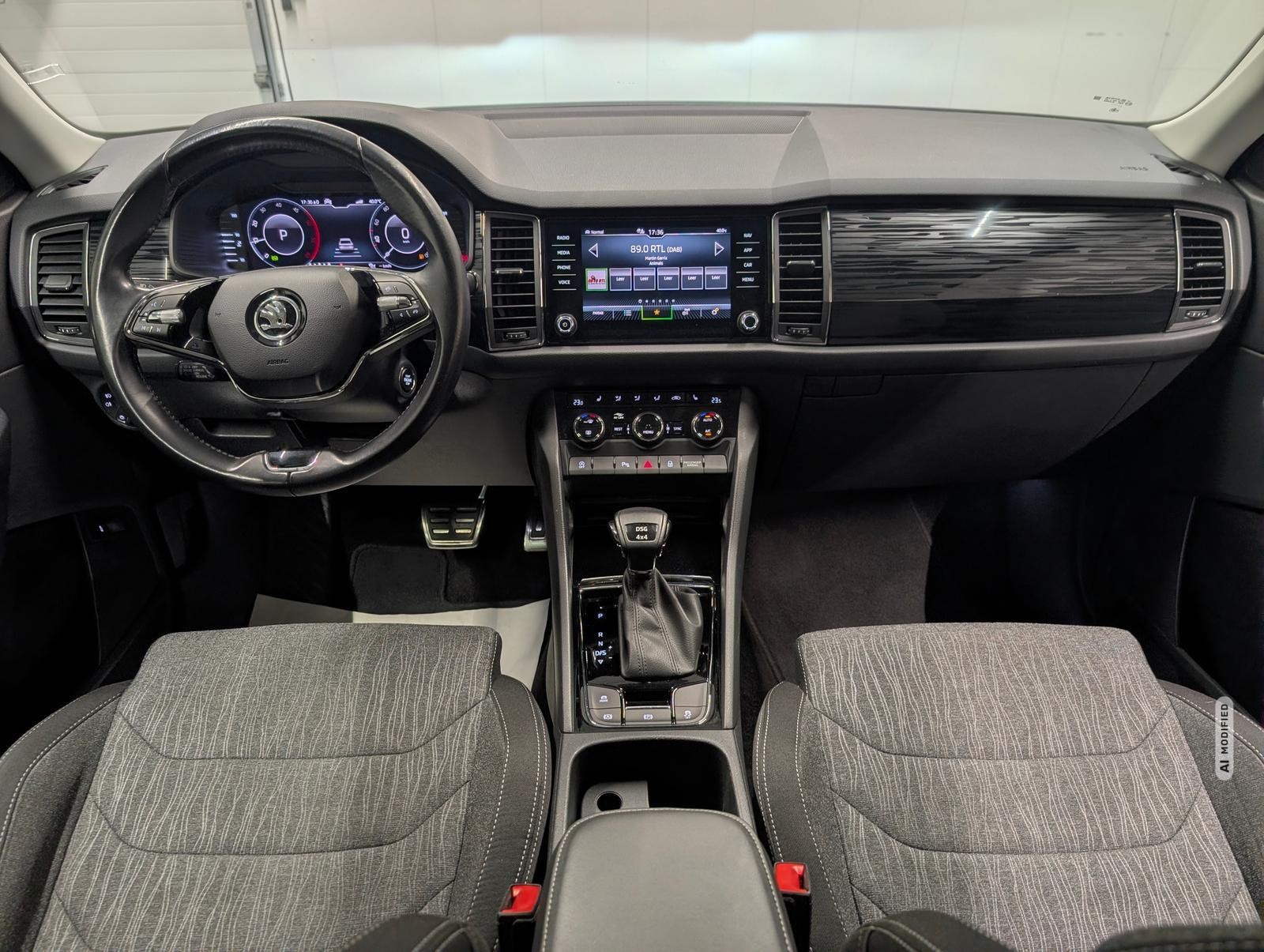 Skoda Kodiaq Style 4x4 7-Sitze/LED/Navi/Kam/SHZ/AHK