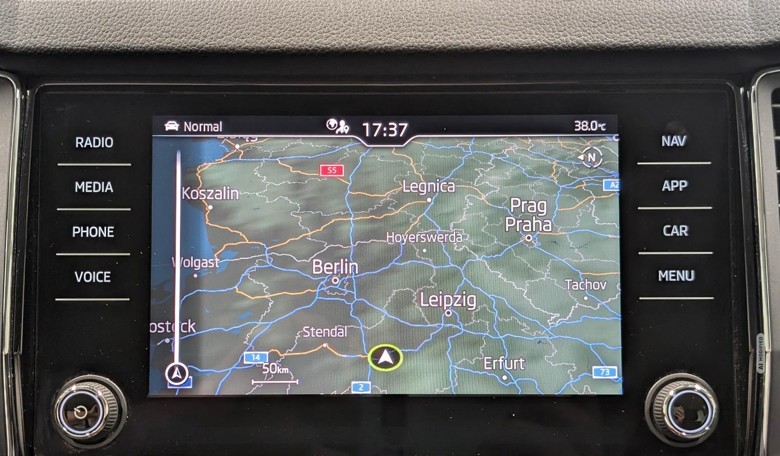 Skoda Kodiaq Style 4x4 7-Sitze/LED/Navi/Kam/SHZ/AHK