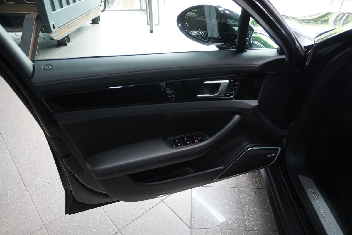 Porsche Panamera 4 PDLS Pano R.Cam Memory Bose 