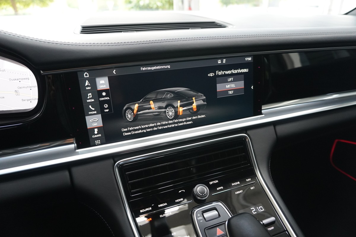 Porsche Panamera 4 PDLS Pano R.Cam Memory Bose 