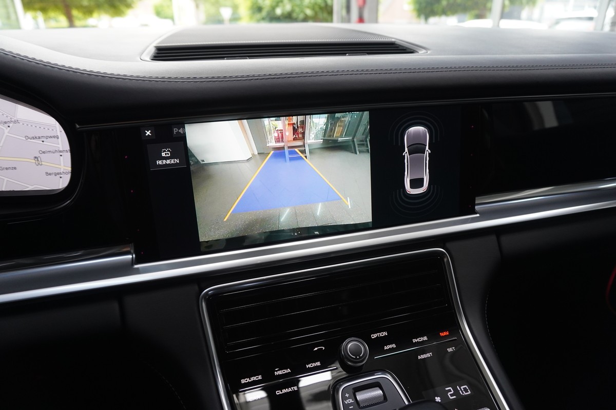 Porsche Panamera 4 PDLS Pano R.Cam Memory Bose 