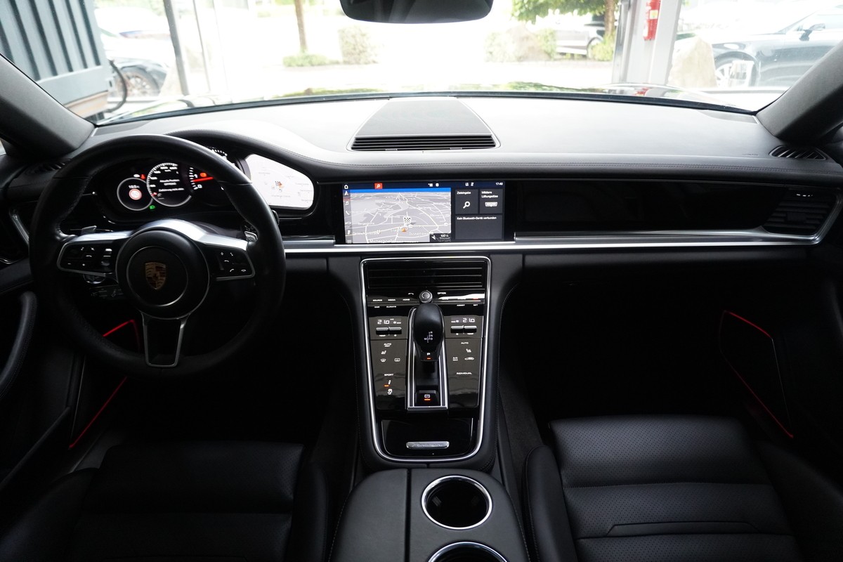 Porsche Panamera 4 PDLS Pano R.Cam Memory Bose 