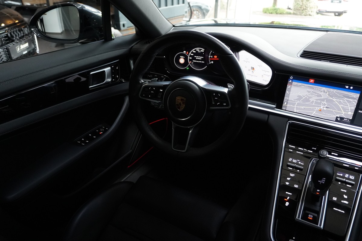 Porsche Panamera 4 PDLS Pano R.Cam Memory Bose 