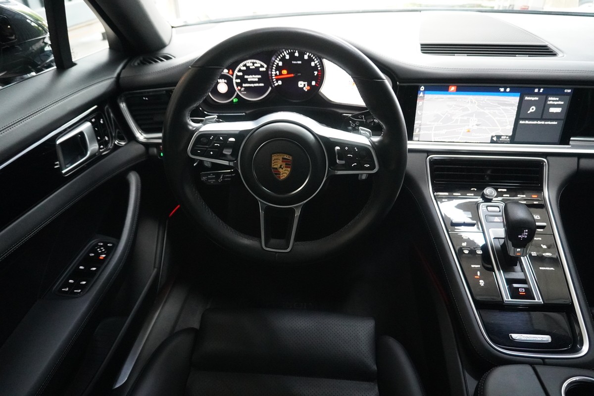 Porsche Panamera 4 PDLS Pano R.Cam Memory Bose 