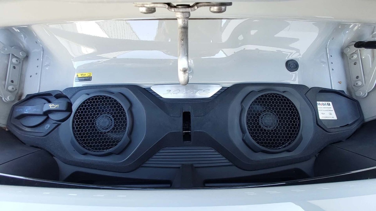 Porsche 992 Carrera 3.0 GTS 4 AERO-KIT / 1. HAND / LIFT / ACC / LED