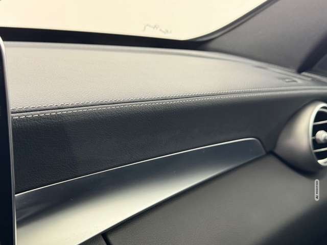 Mercedes-Benz C 200 AMG Line *VOLL*HEAD*LUFT*PANO*LEDER*