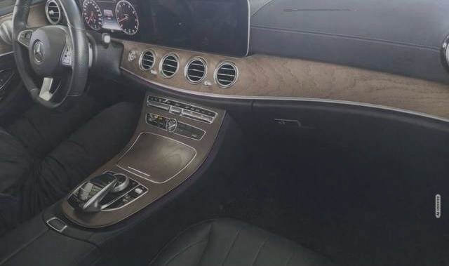 Mercedes-Benz E 400 E400 4Matic*ACC*NAV*LEDER*GARANTIE*