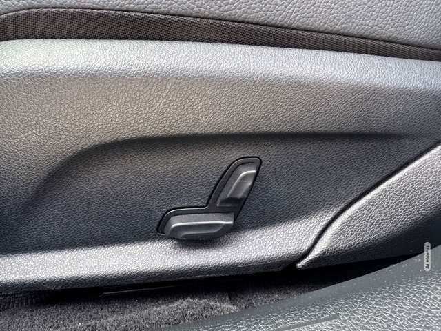Mercedes-Benz C 200 Lim. 184 PS *NAVI*LED*PARK*TOTW*