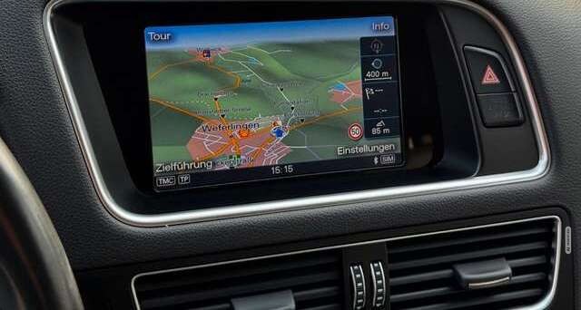 Audi Q5 3.0 TDI quattro *XEN*NAVI*AHK*BT*TOP*