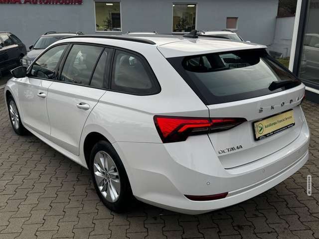 Skoda Octavia Combi 2.0 TDI Ambition DSG *NAVI*LED*KES