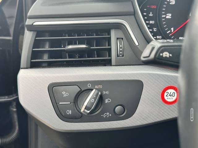 Audi A4 Avant 40 TFSI sport S-Line *NAVI*XEN*LEDER*