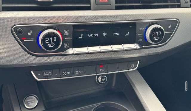 Audi A4 Avant 40 TFSI sport S-Line *NAVI*XEN*LEDER*