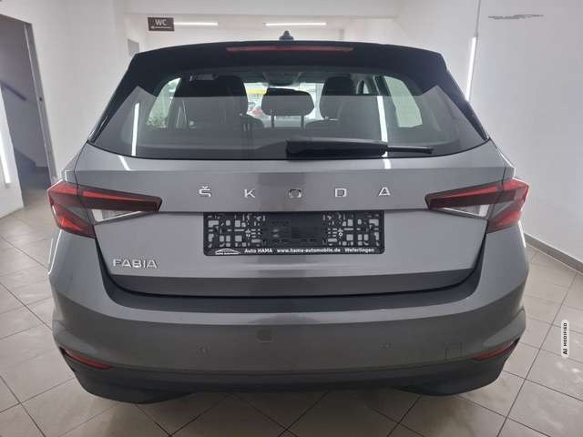 Skoda Fabia Ambition *LED*SHZ*CARPLAY*DAB*PDC*SPUR*