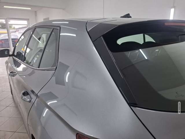 Skoda Fabia Ambition *LED*SHZ*CARPLAY*DAB*PDC*SPUR*