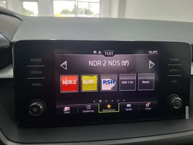 Skoda Fabia Ambition *LED*SHZ*CARPLAY*DAB*PDC*SPUR*