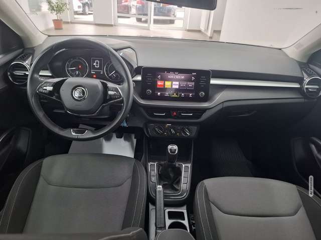 Skoda Fabia Ambition *LED*SHZ*CARPLAY*DAB*PDC*SPUR*