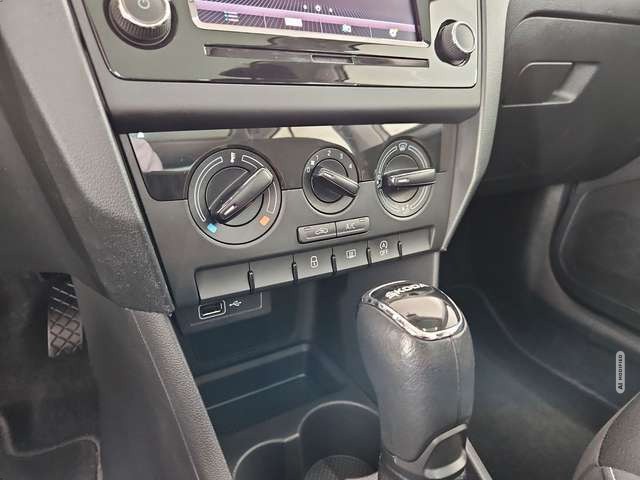 Skoda Rapid Spaceback Ambition *PANO*AUTOM*KLIMA*TOP*