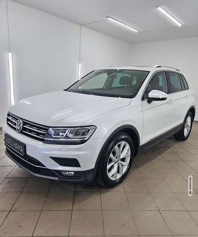 Volkswagen Tiguan Highline 2.0 TDI DSG *PDC*KAM*PANO*ACC*