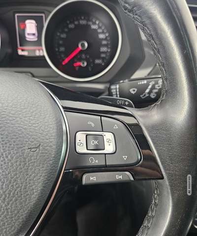 Volkswagen Tiguan Highline 2.0 TDI DSG *PDC*KAM*PANO*ACC*