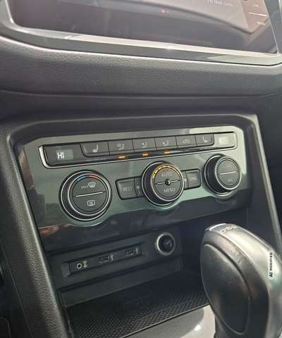 Volkswagen Tiguan Highline 2.0 TDI DSG *PDC*KAM*PANO*ACC*