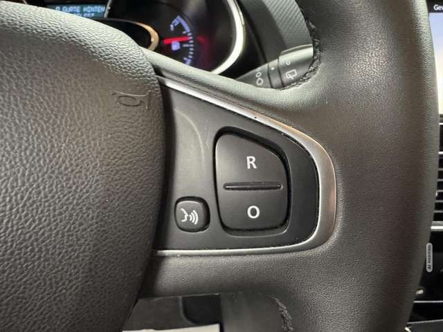 Renault Clio IV 1.2 Limited Navi*Tempo*PDC*Klima*Isofix