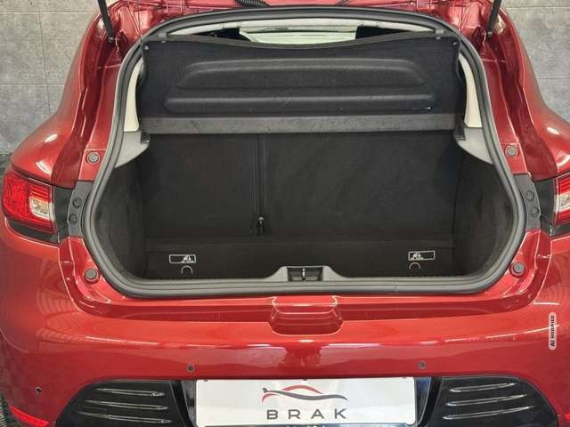 Renault Clio IV 1.2 Limited Navi*Tempo*PDC*Klima*Isofix