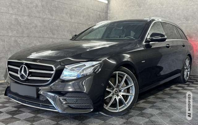 Mercedes-Benz E 220 d AMG Aut*Navi*LED*Tempo*360*Burmester*AHK Klima
