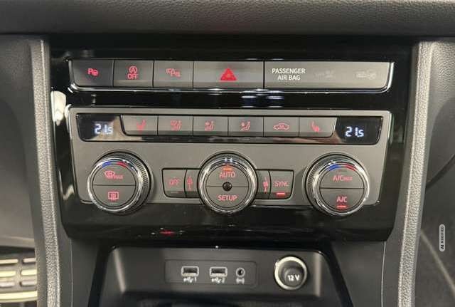 Cupra Ateca 2.0 TSI 4Drive DSG*Navi*LED*Tempo*360*AHK Klima