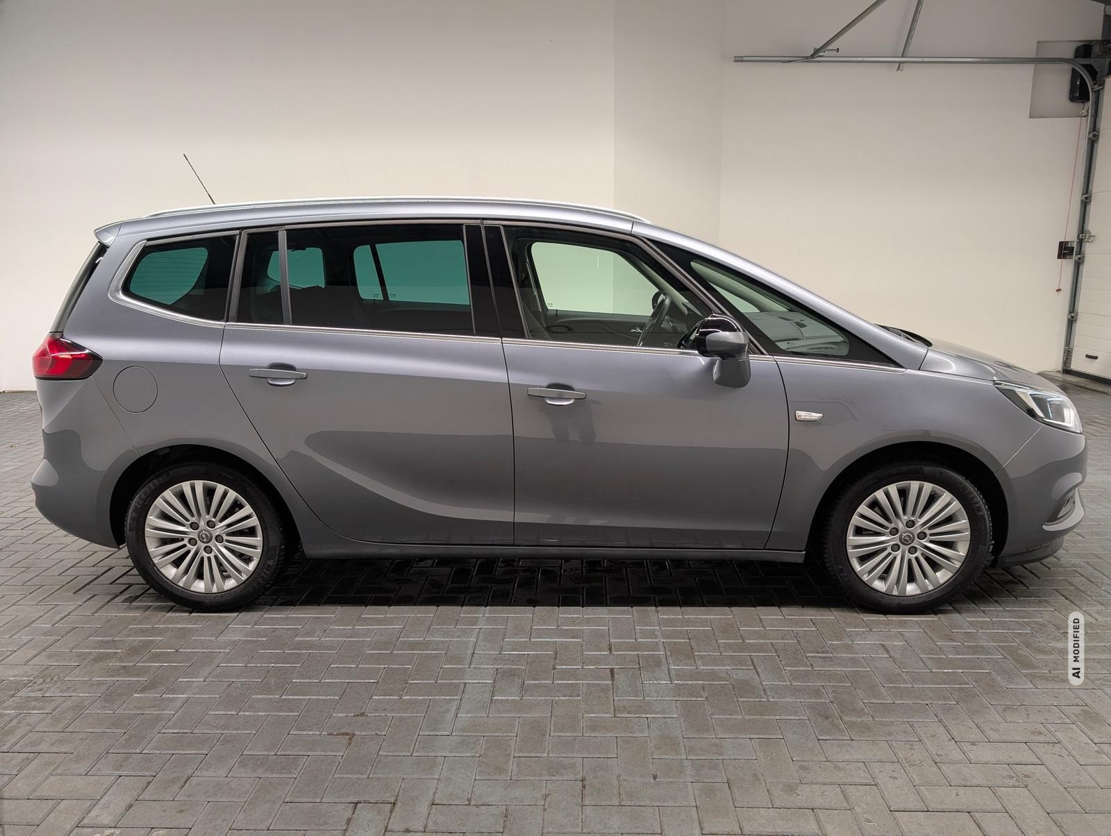 Opel Zafira Innovation LED/Nav/AHK/AGR/SHZ/Kam/17-LM