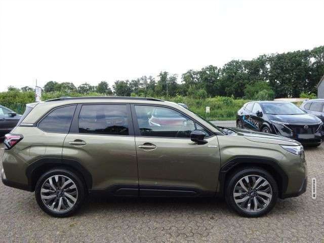 Subaru Forester 2.0 ie Platinum Leder Navi PGSD 360°
