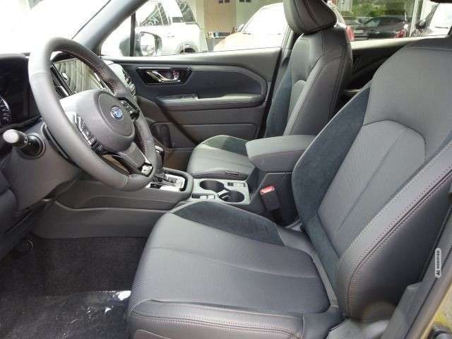Subaru Forester 2.0 ie Platinum Leder Navi PGSD 360°