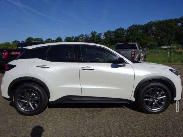 Lexus LBX 1.5 FWD Basis Kamera Navi Klima SHZ