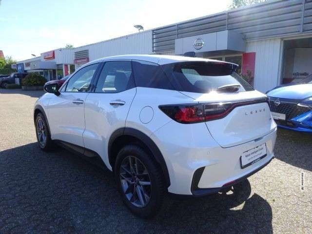 Lexus LBX 1.5 FWD Basis Kamera Navi Klima SHZ
