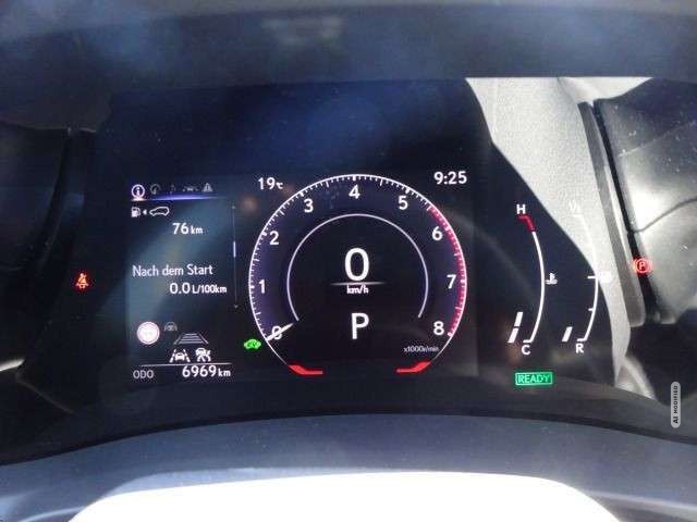 Lexus LBX 1.5 FWD Basis Kamera Navi Klima SHZ