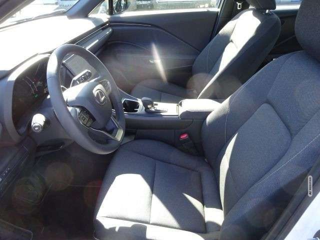 Lexus LBX 1.5 FWD Basis Kamera Navi Klima SHZ