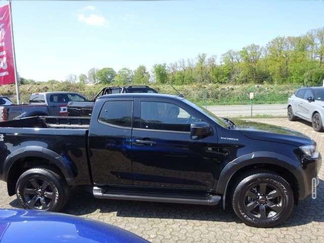 Isuzu D-Max Space Cab 1.9 4WD V-CROSS Jägerpreis