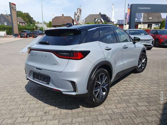 Lexus LBX FWD Emotion